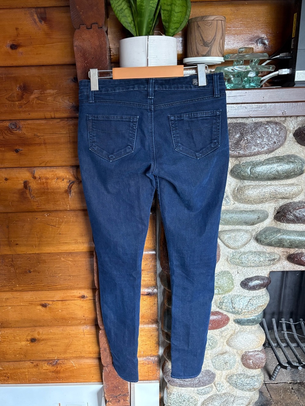 PAIGE Skyline Drive Skinny Jeans Size 26 Made in USA Premium Denim